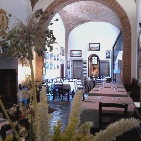 Cisterna Nel Borgo Hotel กัสตีลีโยเน ดิ ออร์ชา ภายนอก รูปภาพ
