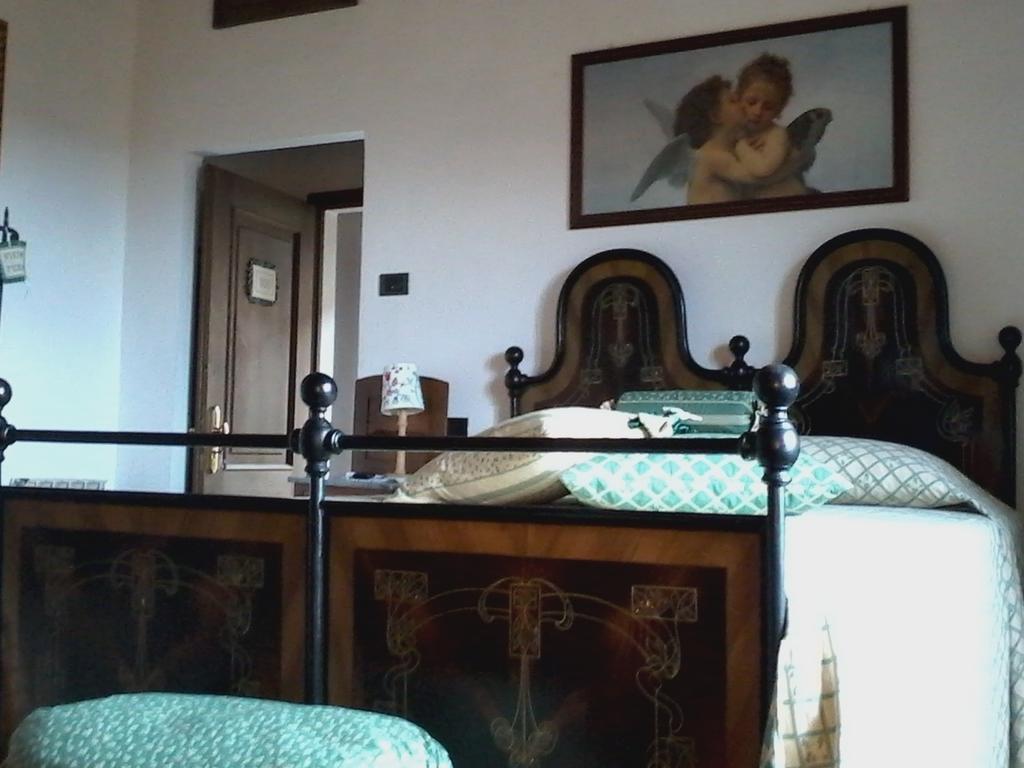 Cisterna Nel Borgo Hotel กัสตีลีโยเน ดิ ออร์ชา ห้อง รูปภาพ